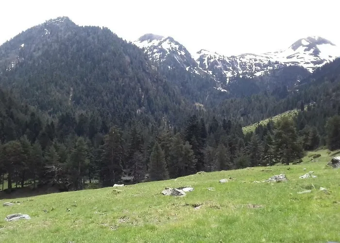 St Lary Proche Du Centre, Au Calme Avec Vue Montagne Διαμέρισμα *